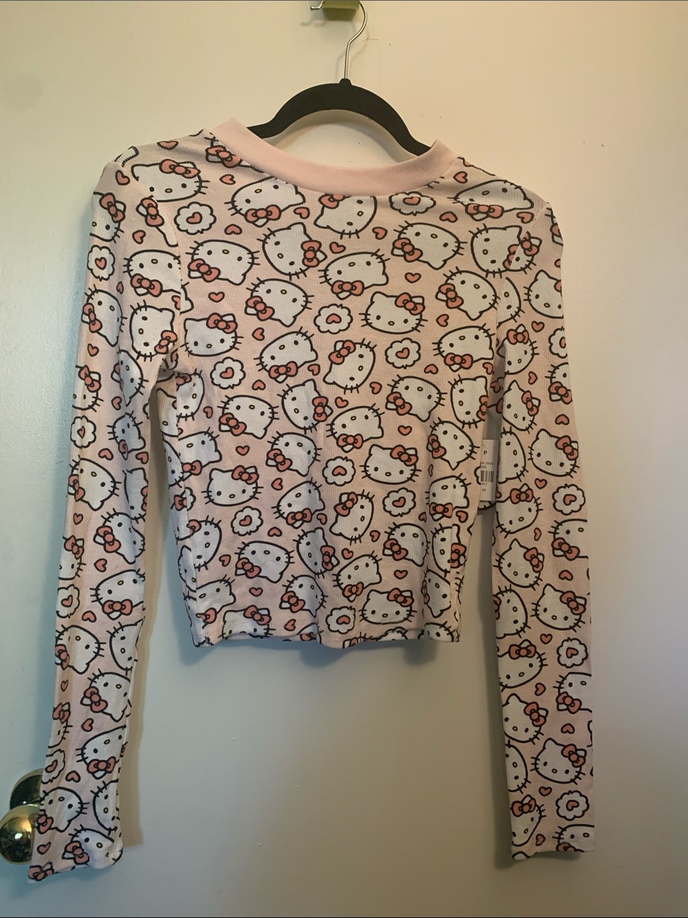 *OFFICIAL* Hello Kitty 🐱 Long-Sleeve Top